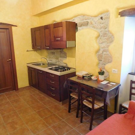 Bed and Breakfast La Torre dell'Orologio 2.0 Roccasicura Esterno foto